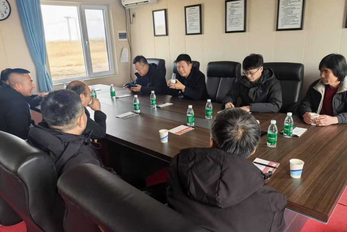 盤(pán)錦市漁業(yè)協(xié)會(huì)組織召開(kāi)2025年全國(guó)兩會(huì)期間海上作業(yè)安全專(zhuān)題會(huì)議